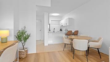 Apartment | Dining