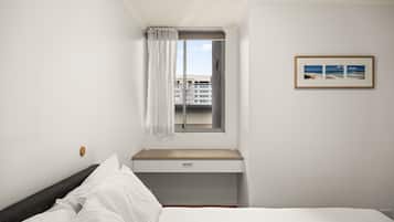 Apartment | 2 bedrooms, iron/ironing board, bed sheets