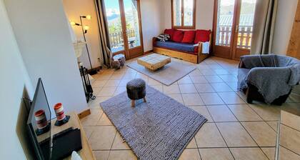Renovated chalet quiet with terrace, pet-friendly in Les Arcs 1800