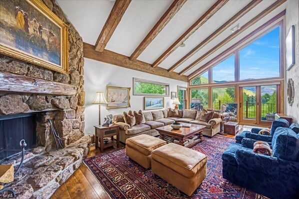 Téléviseur, bureau