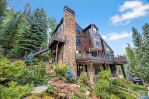 Exterior - Ski-In/Ski-Out Mountain Chalet w/ Panoramic Views (Vail)