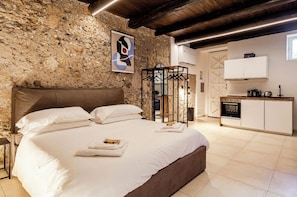 1 makuuhuone, silitysrauta/-lauta, Wi-Fi, vuodevaatteet