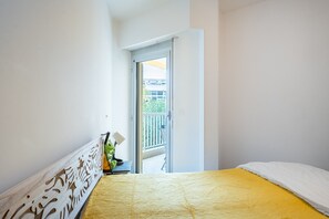 1 bedroom, iron/ironing board - Le Lido T2 Apartment: Shared Pool, Balcony & AC by the Sea (Cagnes-sur-Mer)