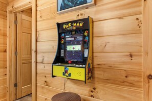 غرفة الألعاب