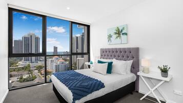Apartment | 2 bedrooms, laptop workspace, iron/ironing board, bed sheets