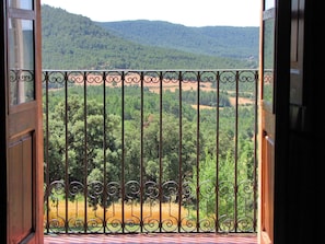 Comfort Apartment, Patio, Garden View | Living area | TV, toys