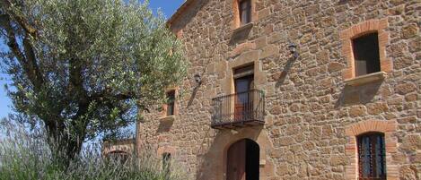 Fachada da propriedade