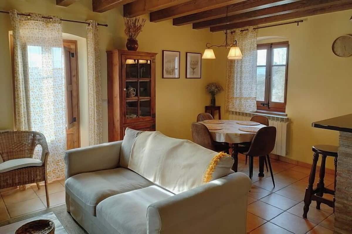 Comfort appartement, terras | Woonruimte | Televisie en speelgoed