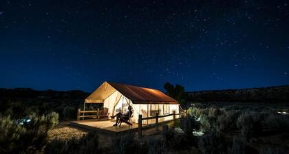 Romantic Safari Tent Glamping in Kanab, Utah: Unforgettable Getaway for Two