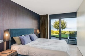 3 室のベッドルーム、デスク、旅行用ベビーベッド、WiFi