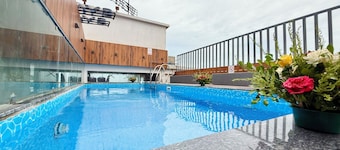 Hotel La Bella - near Sea Beach