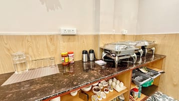 Coffee/tea maker, electric kettle