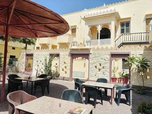 Garh Madan Heritage Hotel