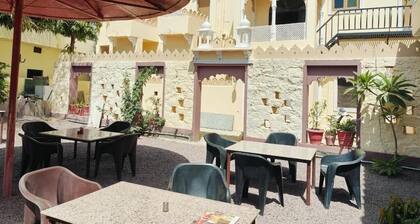 Garh Madan Heritage Hotel