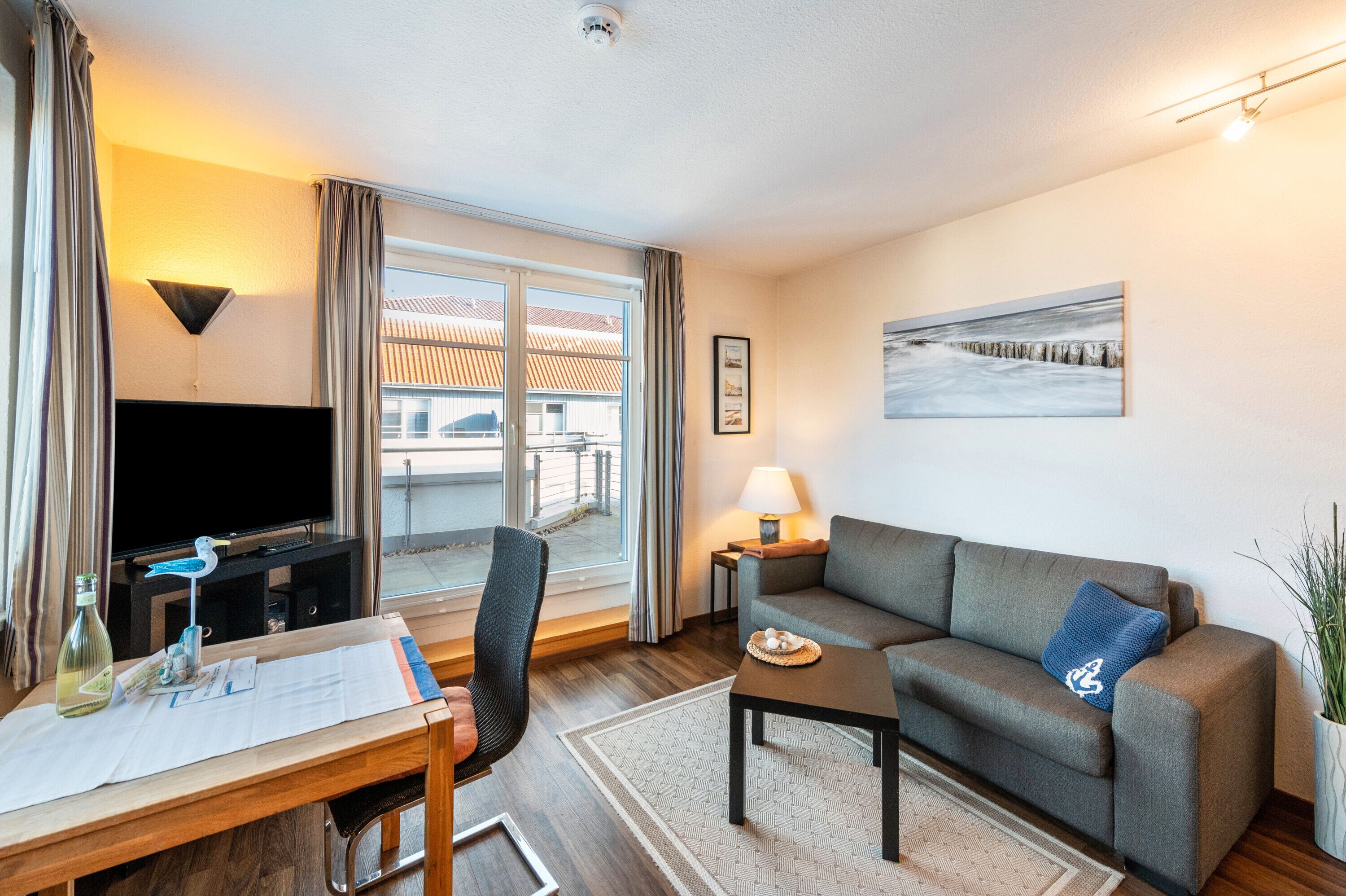 Televisión, reproductor de DVD y estéreo 