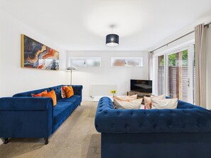 TV - *New* | Saxon Way | Gym | Pool & Spa (Wychbold)