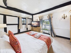 7 عدّة غرف نوم ومكتب وواي فاي