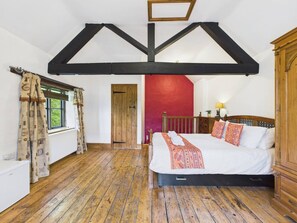 7 habitaciones, escritorio y wifi 