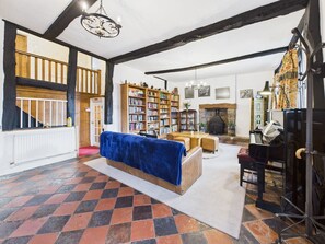 تلفزيون، مدفأة