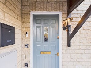 Exterior detail - NEW | Cornfields Place | Racecourse | Free Parking (Bishops Cleeve)