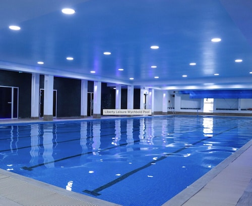 *New* | No1 Saxon Way | Gym | Pool & Spa