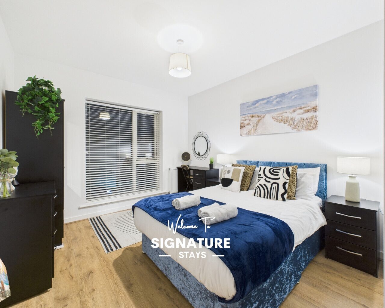 Skrivbord, strykjärn/strykbräda, wi-fi och sängkläder