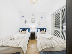 3 Schlafzimmer, Schreibtisch, Bügeleisen/Bügelbrett, WLAN
