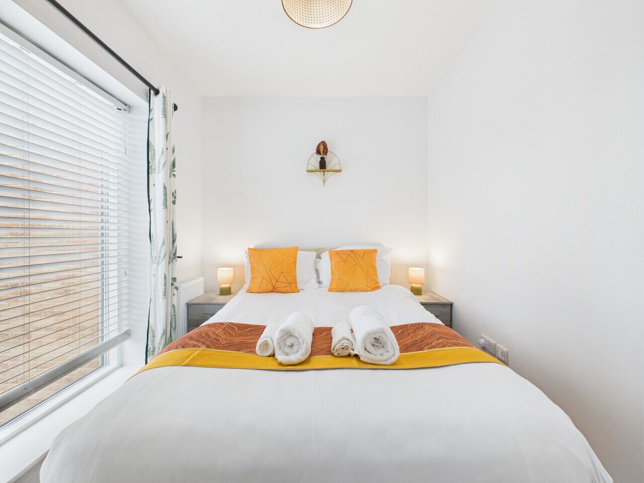 3 bedrooms, desk, WiFi