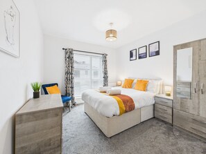 3 Schlafzimmer, Schreibtisch, WLAN