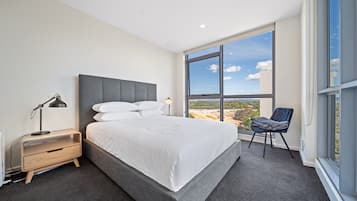Apartment | 1 bedroom, laptop workspace, iron/ironing board, bed sheets