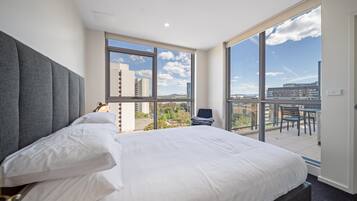 Apartment | 1 bedroom, laptop workspace, iron/ironing board, bed sheets