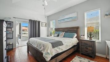 Bureau, fer et planche à repasser, lit parapluie, Wi-Fi gratuit