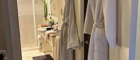 Appartement, 1 chambre, accessible aux personnes à mobilité réduite, fumeur | Salle de bain