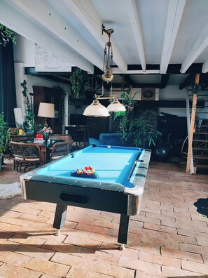 غرفة الألعاب