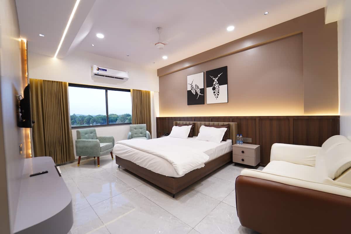 Superior Suite | Free WiFi, bed sheets