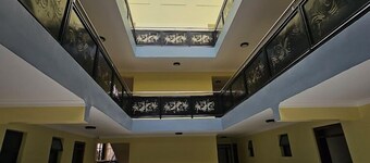 ビッグ タスクス ホテル マルサビット