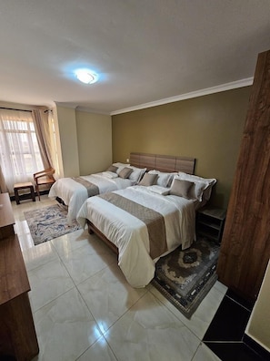 Deluxe Twin Room | Soundproofing, free WiFi, bed sheets
