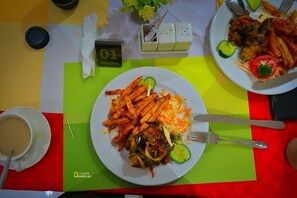 Free daily continental breakfast