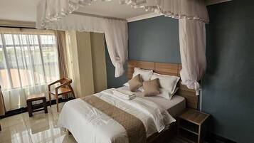 Deluxe Double Room, City View | Free WiFi, bed sheets