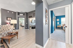 3 bedrooms, desk, iron/ironing board, free WiFi