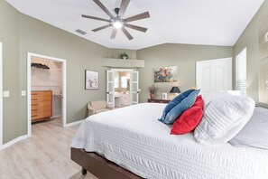 3 habitaciones, escritorio, tabla de planchar con plancha y wifi gratis 