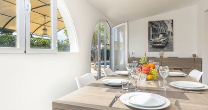 Villa Casa Blanca in Alcudia by Home Villas 360