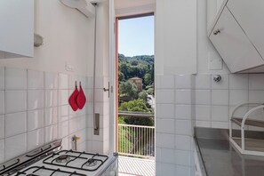 Basic-lejlighed - balkon | Privat køkken