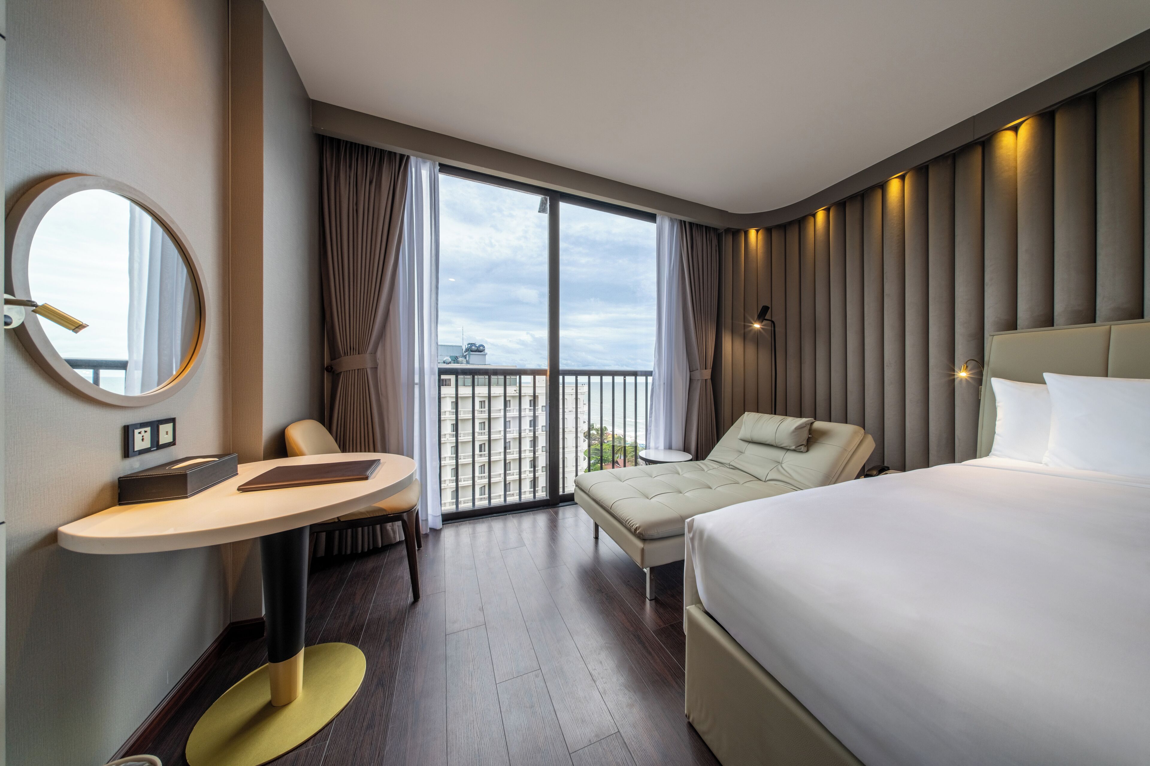 Deluxe Double Room | In-room safe, desk, laptop workspace, blackout drapes