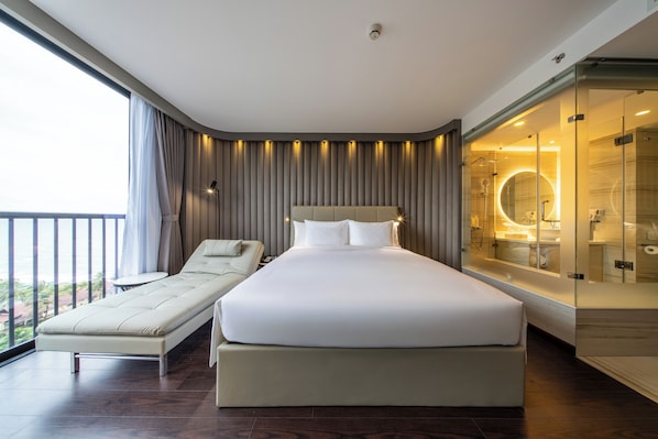 Deluxe Double Room | In-room safe, desk, laptop workspace, blackout drapes - WorldHotels Long Beach Resort Phu Quoc (Phu Quoc)