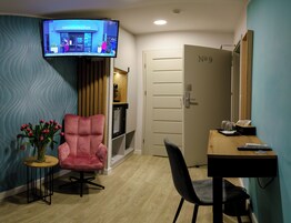 Comfort Double or Twin Room | In-room safe, desk, laptop workspace, soundproofing
