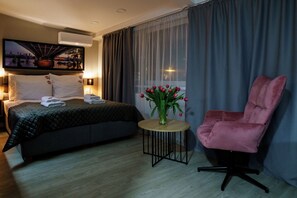 클래식 더블룸 또는 트윈룸 | 객실 내 금고, 책상, 노트북 작업 공간, 다리미/다리미판