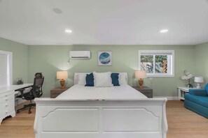 4 bedrooms, iron/ironing board, free WiFi, bed sheets - Poolside Palms | Team Joseph Ellen (Jacksonville Beach)