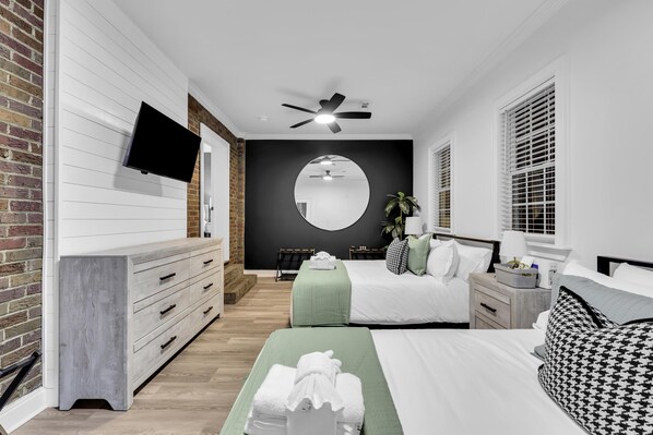 Iron/ironing board, internet, bed sheets