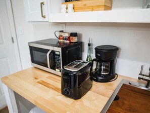 微波炉、烤箱、炉灶、茶具/咖啡用具